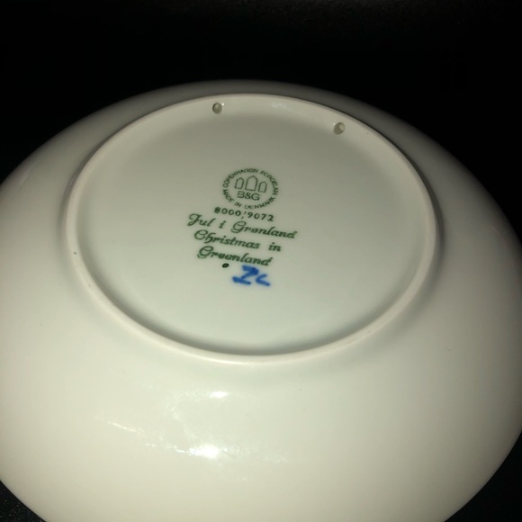 Bing & Grondahl Royal Copenhagen Porcelain Christmas Plate 1972 - Picture 3 of 3